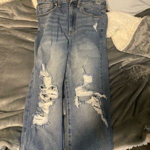 mom jeans, baggy, ripped jeans